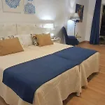 Hotel Sandra 3*